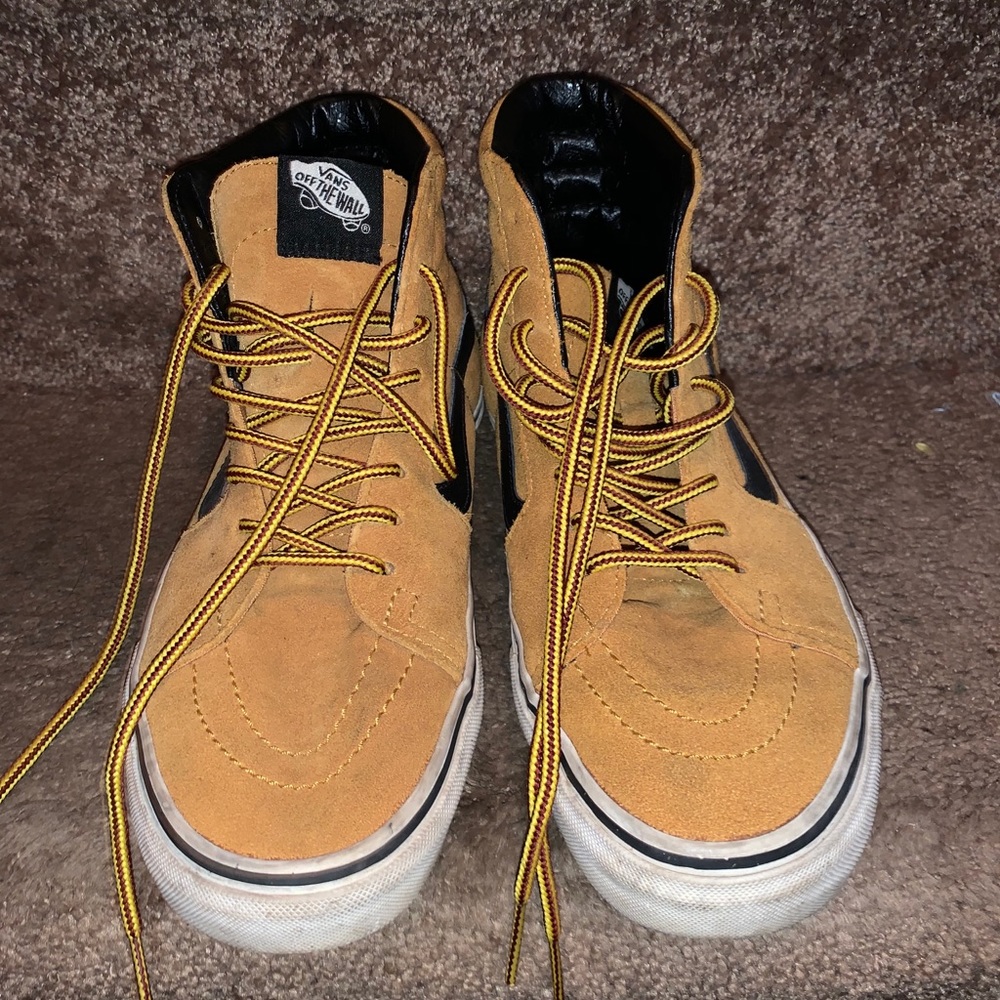 Vans - Picture 3 of 4